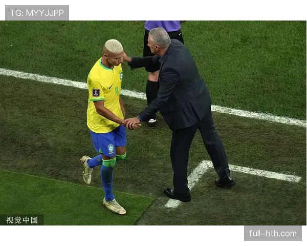 莱奥 vs 维尼修斯：速度型边锋的两种答案